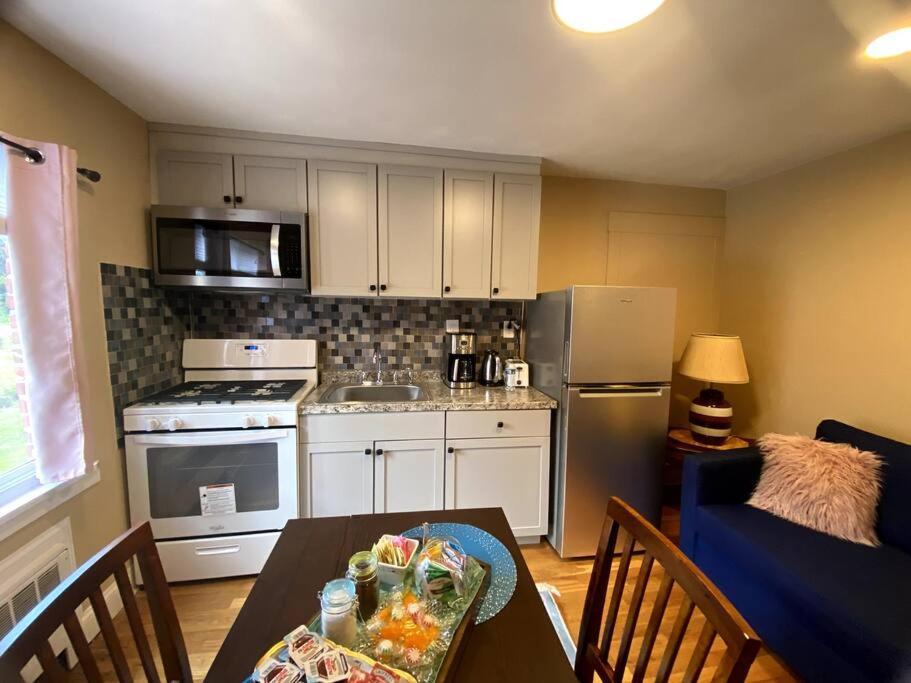 Cozy Boston Getaway Apartment! Free Parking Εξωτερικό φωτογραφία