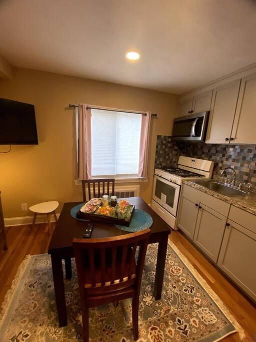 Cozy Boston Getaway Apartment! Free Parking Εξωτερικό φωτογραφία