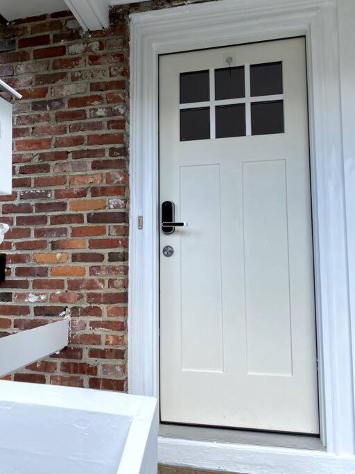 Cozy Boston Getaway Apartment! Free Parking Εξωτερικό φωτογραφία